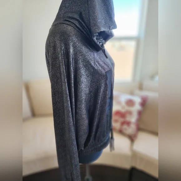 Beyonce Ivy Park Black Metallic Silver Crop Hoodie size M - Picture 5 of 7